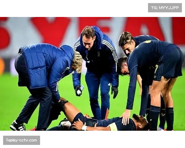 通讯：从意丙到意甲，威尼斯队主场战平尤文后的更衣室狂欢